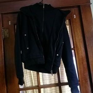 Girls/womens GUC zip up size XL